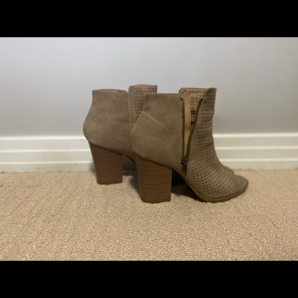 Brash beige open toe ankle boots - Picture 8 of 10